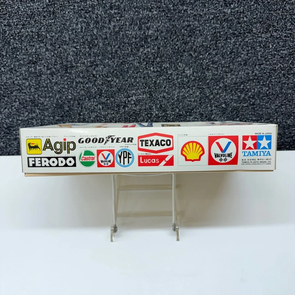 Vintage Tamiya Racing Pit Team 1/20 Grand Prix No.11 Model Kit 2011 Complete!